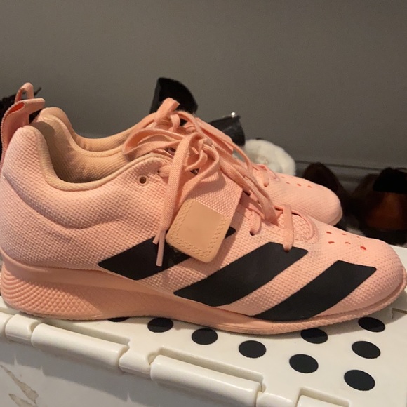 Adidas pink 7 1/2 lifting shoes - Picture 4 of 11